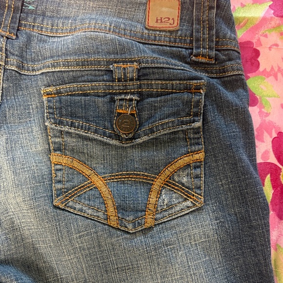 Classic Wide-Leg Women’s short Jeans - Dark Blue - Picture 3 of 9